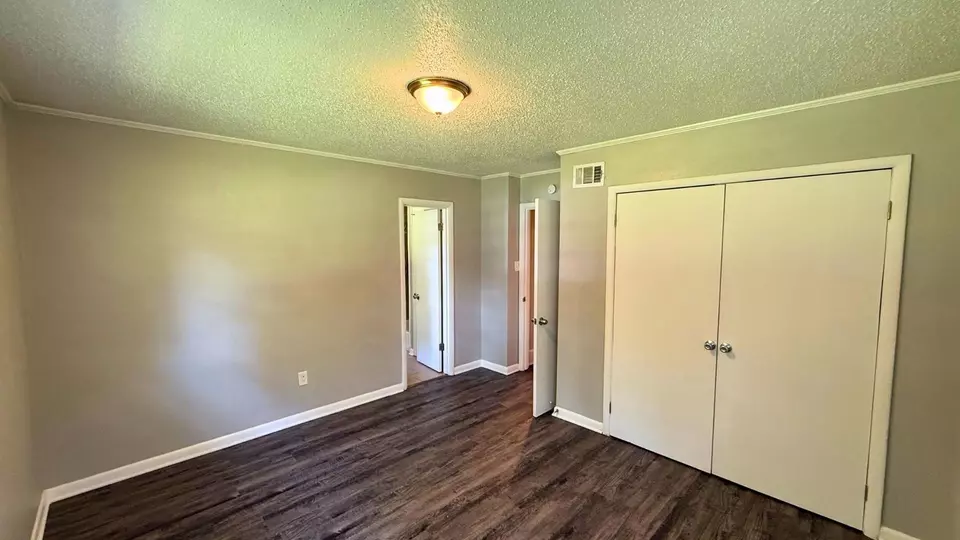 Bedroom - 339 Shofner Ave, Memphis, TN 38109 photo 2 of 2