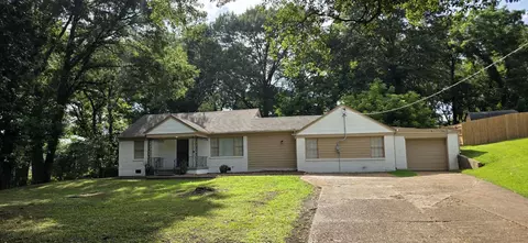 1686 Alta Vista Dr, Memphis, TN 38127