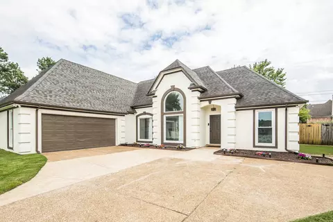 8609 Timber Creek Dr, Cordova, TN 38018