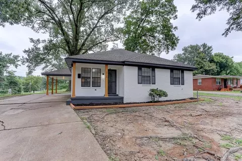 2720 Rust Ave, Millington, TN 38053