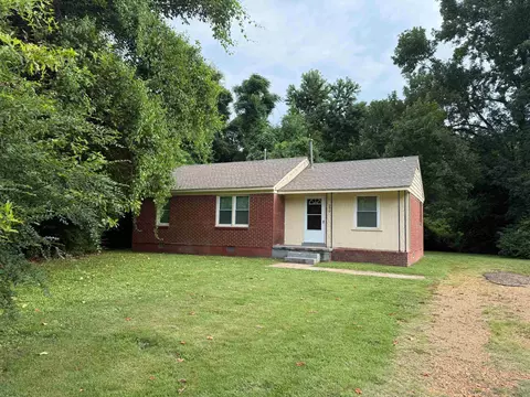 390 Sullivan Dr, Memphis, TN 38109