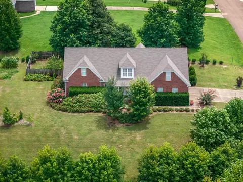 544 Rachel Shankle Dr, Munford, TN 38058