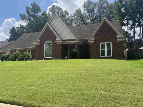 2683 Morning Woods Dr, Cordova, TN 38016
