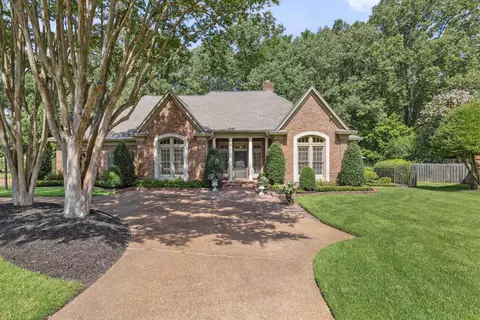 9598 Spring Hollow Cv E, Germantown, TN 38139