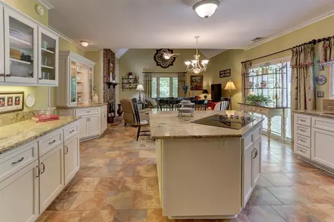 2994 Oakleigh Ln, Germantown, TN 38138