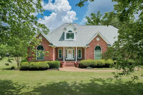 372 Cr 218 Dr, Corinth, MS 38834