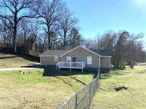 2766 Overton Crossing Rd, Memphis, TN 38127