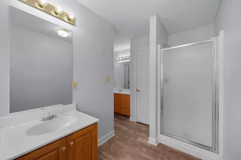 Bath - 56 Braddock Pl, Jackson, TN 38305 photo 1 of 3