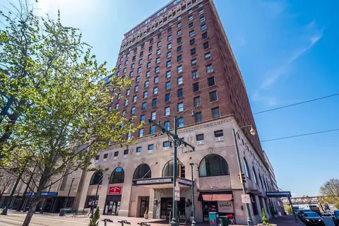 109 N Main St #907, Memphis, TN 38103