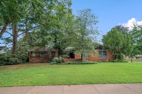 4317 Haverhill Rd, Memphis, TN 38111