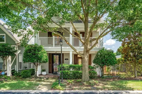 258 Fleets Island Dr, Memphis, TN 38103