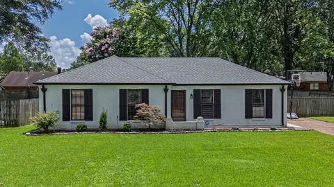 513 Verlington Cv, Collierville, TN 38017