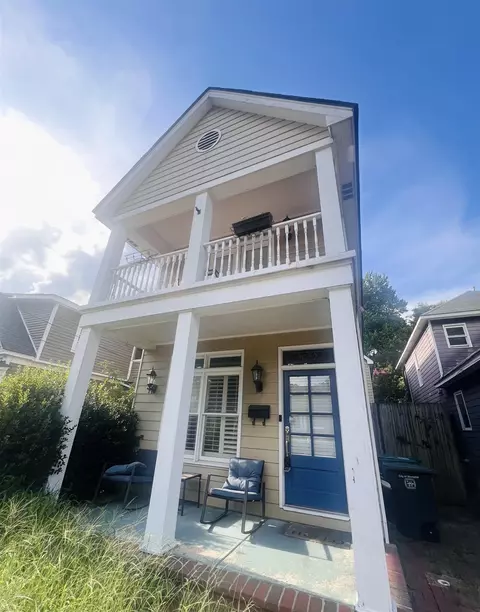 2052 Carr Ave, Memphis, TN 38104