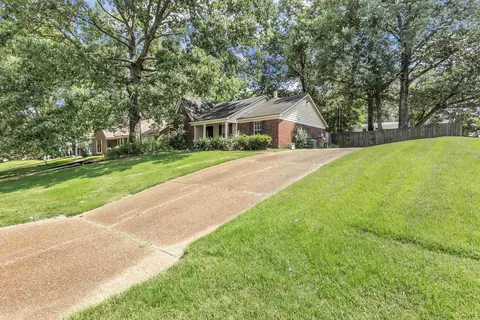 5753 Riverhead Ave, Bartlett, TN 38135 photo 2