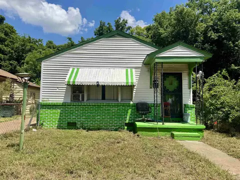 1518 Ash St, Memphis, TN 38108