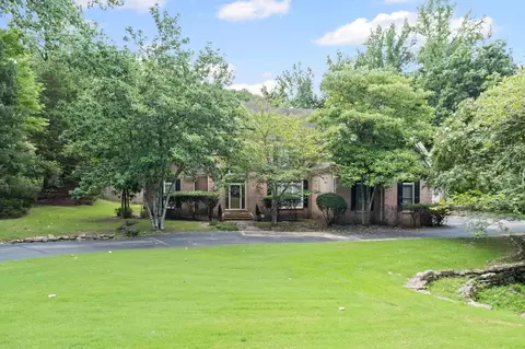 9245 Ellen Davies Dr, Bartlett, TN 38133