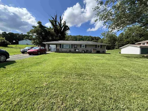 300 Ellis Rd, Blountville, TN 37617