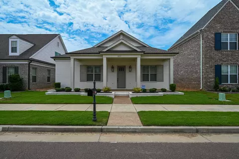 1493 Vireo Dr, Collierville, TN 38017