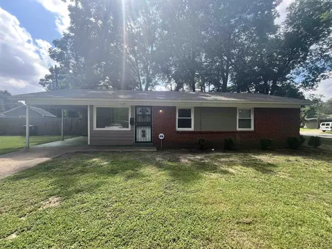 1463 Merrycrest Dr, Memphis, TN 38111
