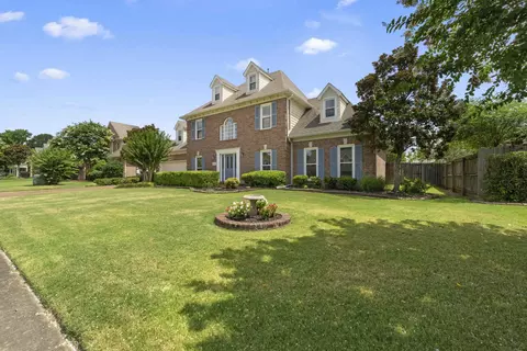 426 Morning Mac Dr, Collierville, TN 38017