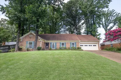 1707 Tamarack Ln, Germantown, TN 38138