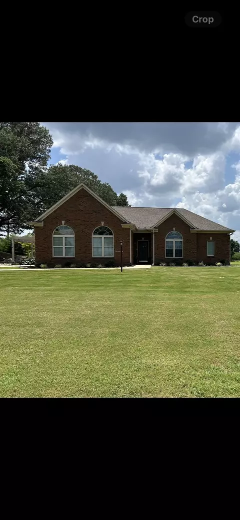 2030 Oil Mill Rd, Covington, TN 38019