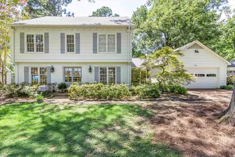 1915 Thorncroft Dr, Germantown, TN 38138