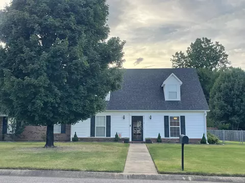 201 Bloomington Dr, Brighton, TN 38011