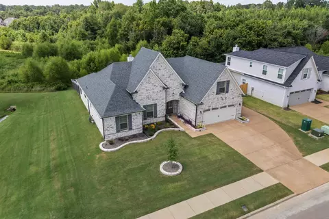 130 Laurel Wood Ln, Oakland, TN 38060