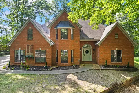 4821 Oak Crest Cv, Arlington, TN 38002