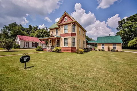 139 Oak Ave, Whiteville, TN 38075