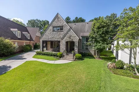 1281 S Dubray Pl, Collierville, TN 38017