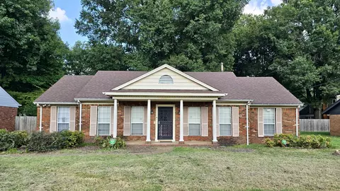 3068 S Mendenhall Rd, Memphis, TN 38115