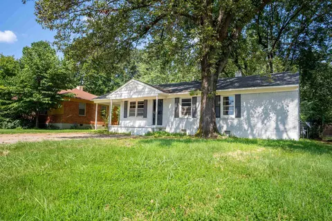 1736 S Perkins Rd, Memphis, TN 38117