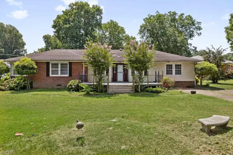 3898 Barton Dr, Memphis, TN 38116