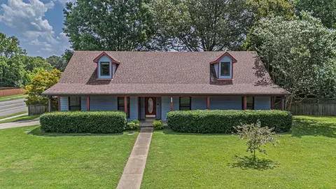1102 Trappers Cv, Memphis, TN 38018