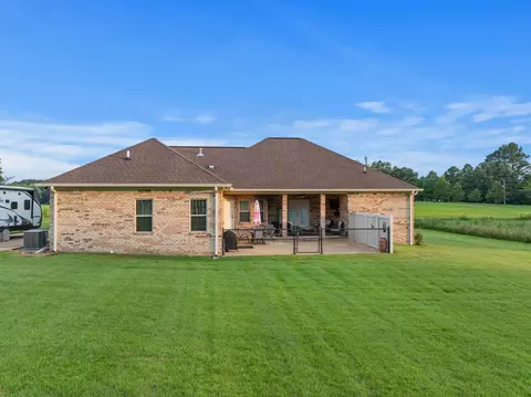 Exterior - 27 Bynum Dr, Corinth, MS 38834 photo 5 of 9