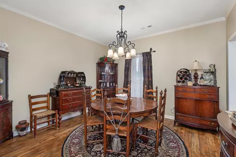 Dining - 27 Bynum Dr, Corinth, MS 38834 photo 1 of 2