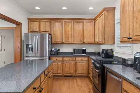 Kitchen - 20 Tadpole Ln, Corinth, MS 38834 photo 4 of 4