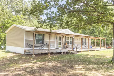 2163 Will Coln Rd, Michie, TN 38357