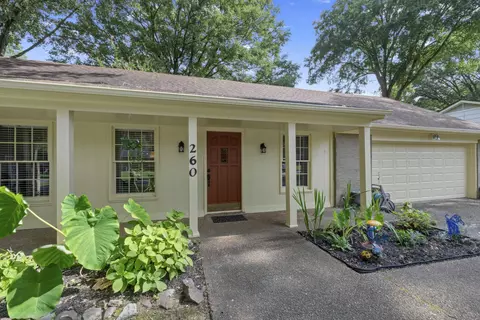 260 W Lawnwood Dr, Collierville, TN 38017