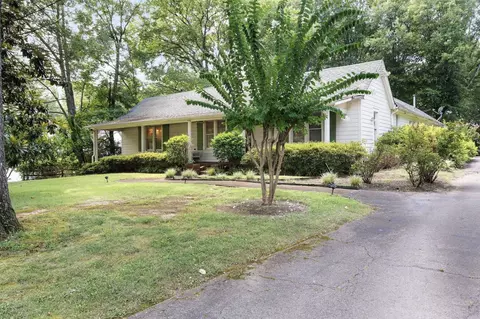 549 Peterson Lake Rd, Collierville, TN 38017