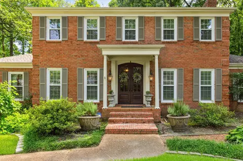 8179 Meadow Glen Dr, Germantown, TN 38138