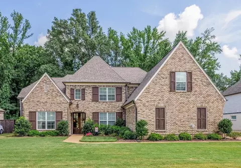 10500 Riley River Rd, Lakeland, TN 38002