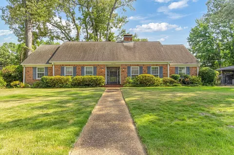 5909 Brierhedge Ave, Memphis, TN 38120