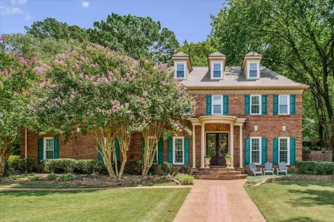 3016 Towering Pines Cv, Germantown, TN 38138