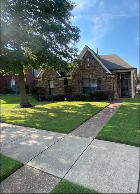 9198 Chastain Ln, Cordova, TN 38018