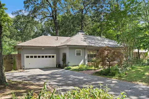6164 Elmore Rd, Bartlett, TN 38134