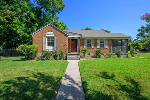 4930 Spottswood Ave, Memphis, TN 38117