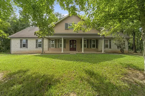 1460 Sides Dr, Moscow, TN 38057
